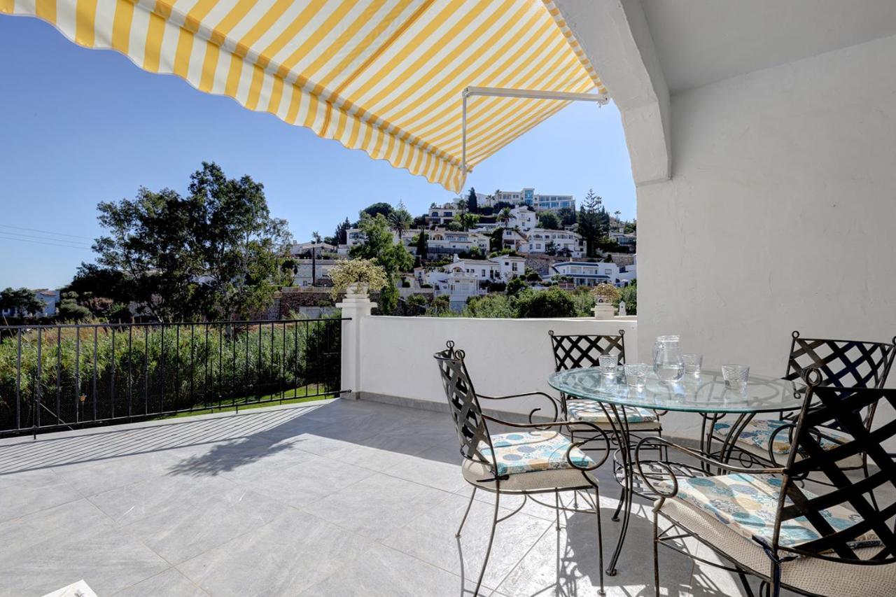 Quaint 2 Bedroom Townhouse With Pool Close To Sea! Benalmádena Exterior foto