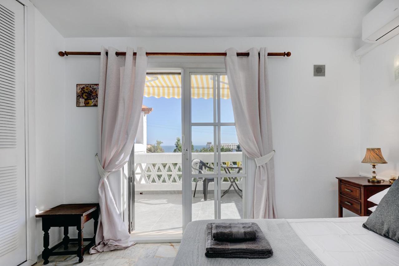 Quaint 2 Bedroom Townhouse With Pool Close To Sea! Benalmádena Exterior foto